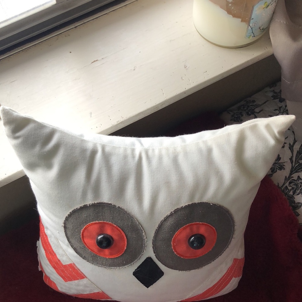 Owl Pillow🦉 - Picture 2 of 7